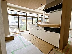 富山市月岡東緑町2丁目 戸建て