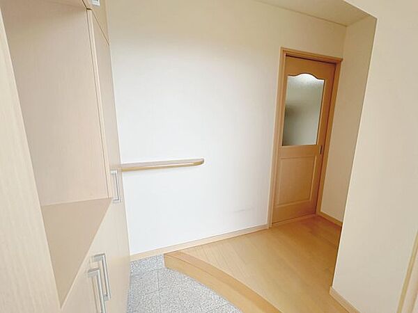 玄関を拡大表示