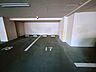 駐車場：【駐車場】こちらのお部屋には写真の区画の駐車場がございます。