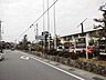 周辺：愛荘町立愛知川小学校 徒歩13分。 1040m