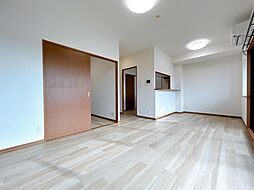 リブコートフェリス須磨山手台 3LDKのリビング/ダイニング