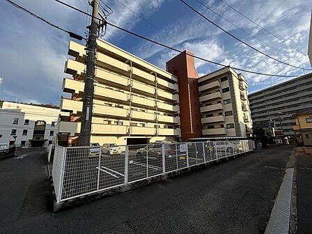 現地外観別角度です。