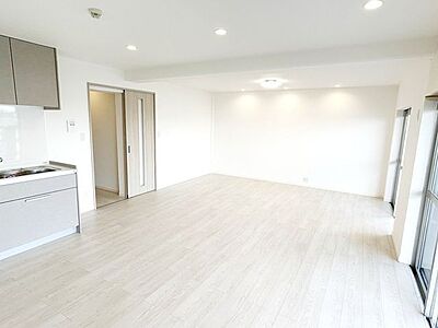 外観:【リフォーム完成】価格には消費税、リフォーム費用を含みます。自社物件につき随時ご案内可能。内覧希望の方はお電話ください。 外観:【リフォーム完成】価格には消費税、リフォーム費用を含みます。自社物件につき随時ご案内可能。内覧希望の方はお電話ください。
