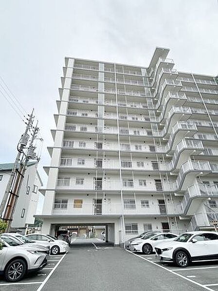 【リフォーム企画中】写真の南側のエリア5階にお部屋がございます。