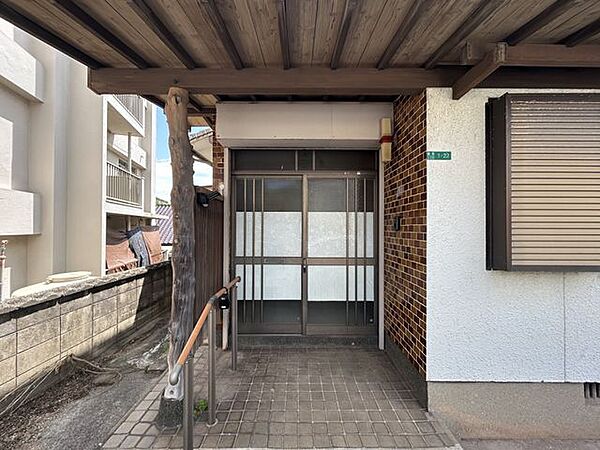 玄関