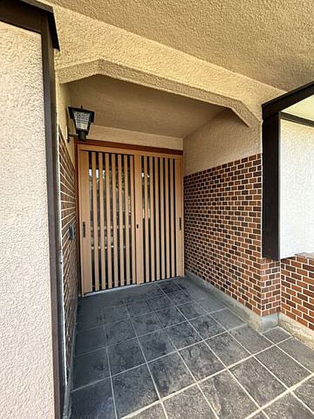 玄関を拡大表示