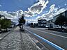 その他：【前面道路】前面道路は幅員約9ｍあり、歩道も整備されております。徒歩でお出かけになる際にも安心ですね。