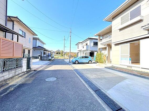 前面道路は幅員...
