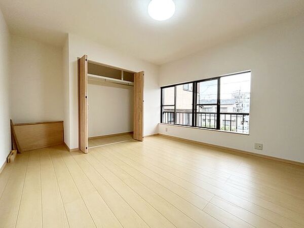 洋室を拡大表示