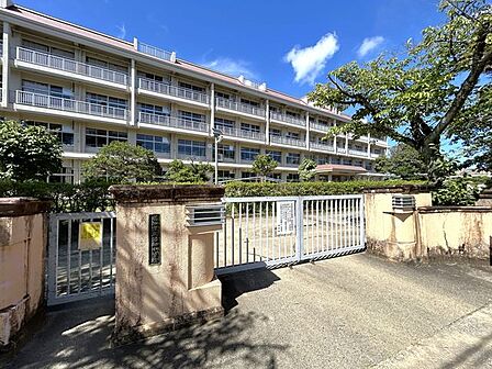 昭和小学校まで約850ｍ（徒歩約11分）