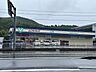 周辺：よどやドラッグ窪川古市店まで約700ｍ（徒歩約9分） 650m