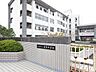 周辺：糸島市立前原中学校まで徒歩24分（約1900ｍ）です。少し距離ありますが、中学生の通学には丁度いい距離ですね。
