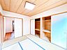 室内：【リフォーム中・10/5撮影】和室別角度です。畳の表替えとふすまの張替えをします。