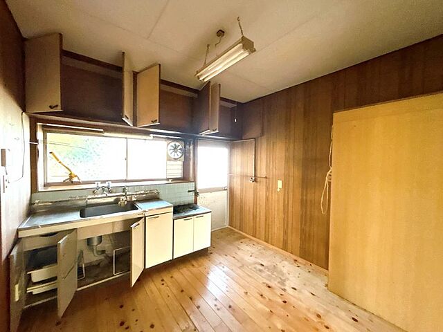 室内 八代市島田町1149-1