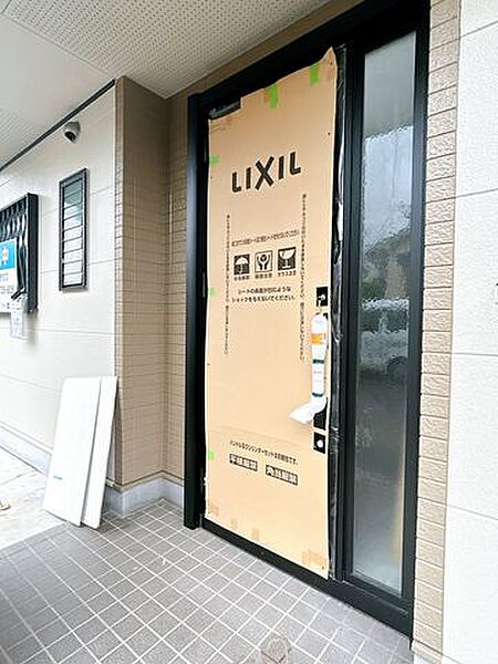 玄関を拡大表示