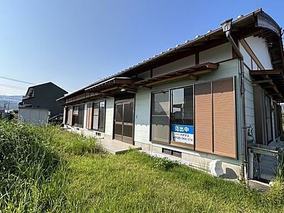外観:【リフォーム予定】外観写真になります。外壁屋根塗装いたします。 外観:【リフォーム予定】外観写真になります。外壁屋根塗装いたします。