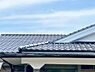 キッチン：【リフォーム済】屋根写真です。屋根は葺き替え工事を行いました。下地からしっかりやり替えるので雨漏りも安心ですね。
