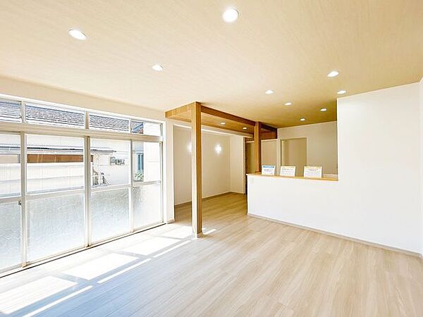 リビング/ダイニングを拡大表示