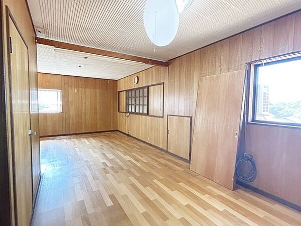 洋室を拡大表示
