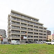 ベルサンモール  ｜ 千葉県市川市妙典4丁目5-25（賃貸マンション3LDK・2階・67.10㎡） その1