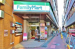 【コンビニエンスストア】ファミリーマート 浦安駅前店まで152ｍ