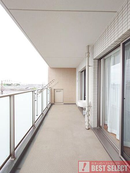 バルコニーを拡大表示