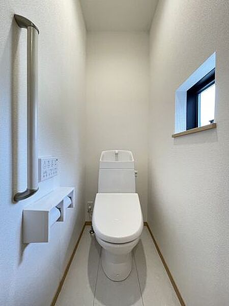 トイレを拡大表示