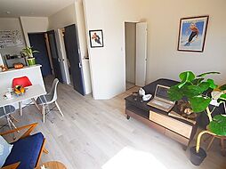 CRESCENT COURT　〜クレセントコート〜 301 3階1LDKのリビング/ダイニング