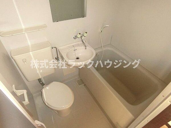 浴室：【お部屋さがしはラックハウジングにお問合せ下さいませ♪】