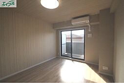 JR山陽本線 岡山駅 バス40分 岡電バス新福・岡山交通本社前下車 徒歩5分の賃貸マンション 4階1Kのリビング/ダイニング