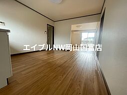 JR山陽本線 高島駅 徒歩18分の賃貸アパート 2階2LDKのリビング/ダイニング