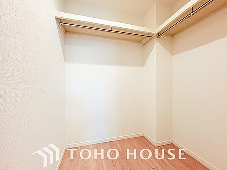 たっぷりと荷物が入るよう、ウォークインクローゼットを完備いたしました。