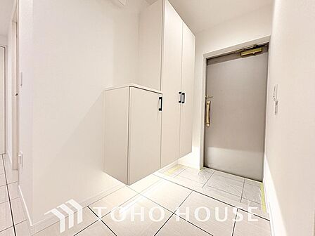 ダウンライトを使用しお洒落に演出。帰りたくなる家をテーマに設計。いつも「人」と「家」の間に・・・。