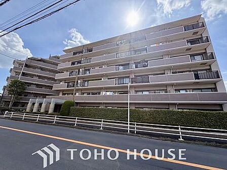 ここから始まる日常はご家族の大切な時間。だからこそ、ただ住むだけでなく、少しでも豊かで快適に、気持ち良く暮らしてほしい。そんな願いを込めて、皆様の住まい購入をどこよりも丁寧に全力でサポートいたします。