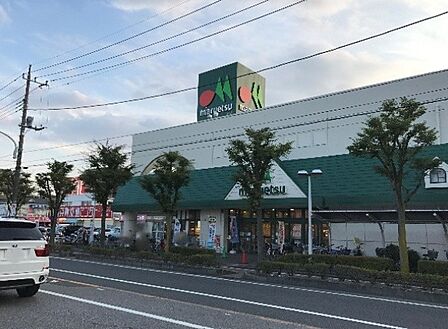 マルエツ 東川口店(2617m)