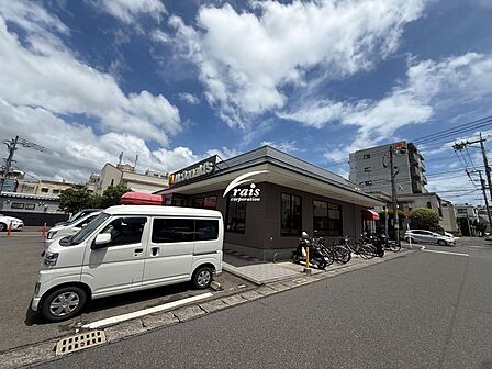 マクドナルドまで約210m
