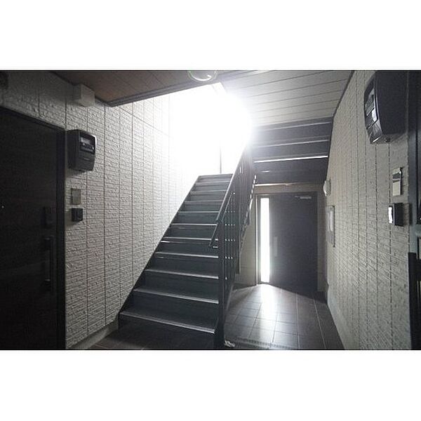 Ｄ−ＲＯＯＭ羅漢町
