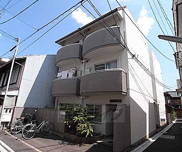 外観：閑静な住宅街です。