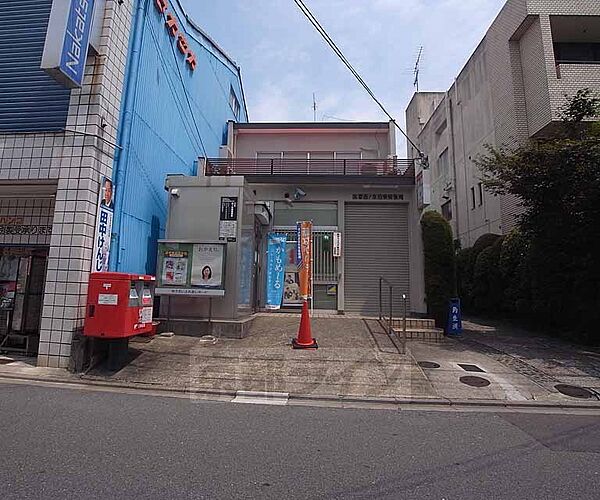 画像15:京都西ノ京伯楽郵便局まで89m 西大路通りから妙心寺道を西に入った先にある郵便局です。