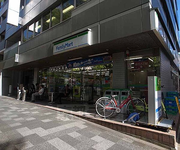 画像23:ファミリーマート京都堺町御池店まで62m 御池通沿いです