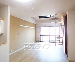エクセレント竜安寺 303 3階ワンルームのリビング/ダイニング