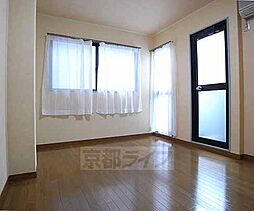 パレス・ナタリ 206 2階1Kのリビング/ダイニング