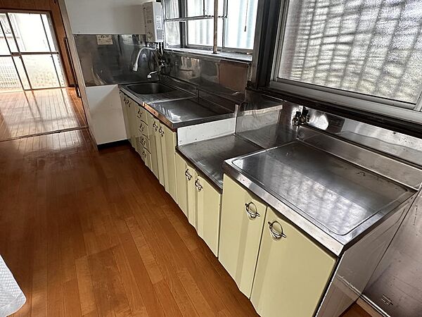 キッチンを拡大表示