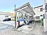 その他：駐輪場は屋根付き