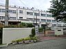 周辺：小学校 950m 足立区立興本扇学園興本小学校