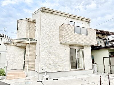 外観:暮らしやすさと居心地の良さにこだわったシンプルで飽きのこないデザイン ! 外観:暮らしやすさと居心地の良さにこだわったシンプルで飽きのこないデザイン !