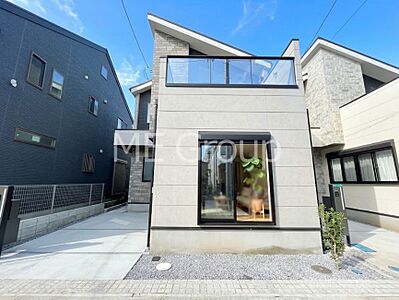 外観:暮らしやすさと居心地の良さにこだわったシンプルで飽きのこないデザイン ! 外観:暮らしやすさと居心地の良さにこだわったシンプルで飽きのこないデザイン !