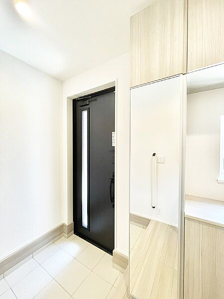 玄関を拡大表示