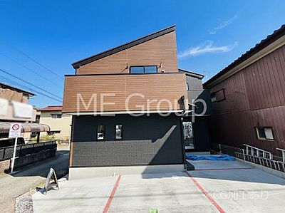外観:たっぷりの陽光と心地よい風が舞い込む住まい 外観:たっぷりの陽光と心地よい風が舞い込む住まい