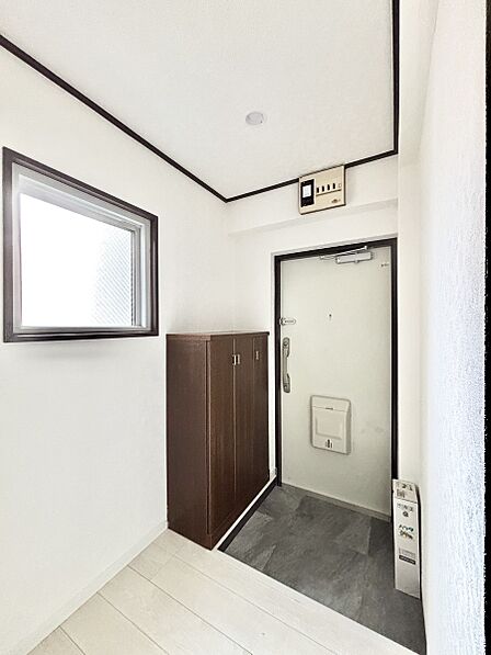 いつも気持ち良くご家族を迎えられる玄関収納付